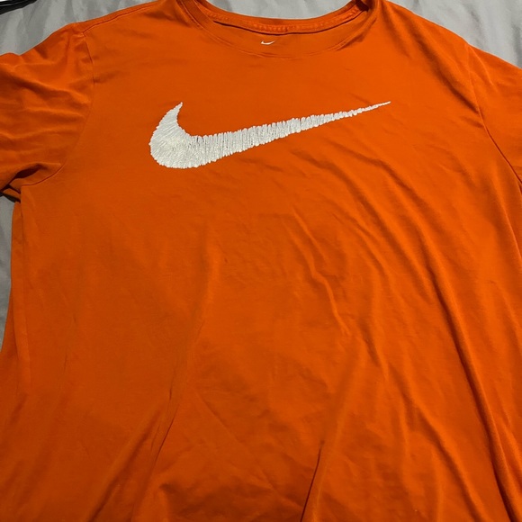 Nike Orange Tee - Picture 1 of 2